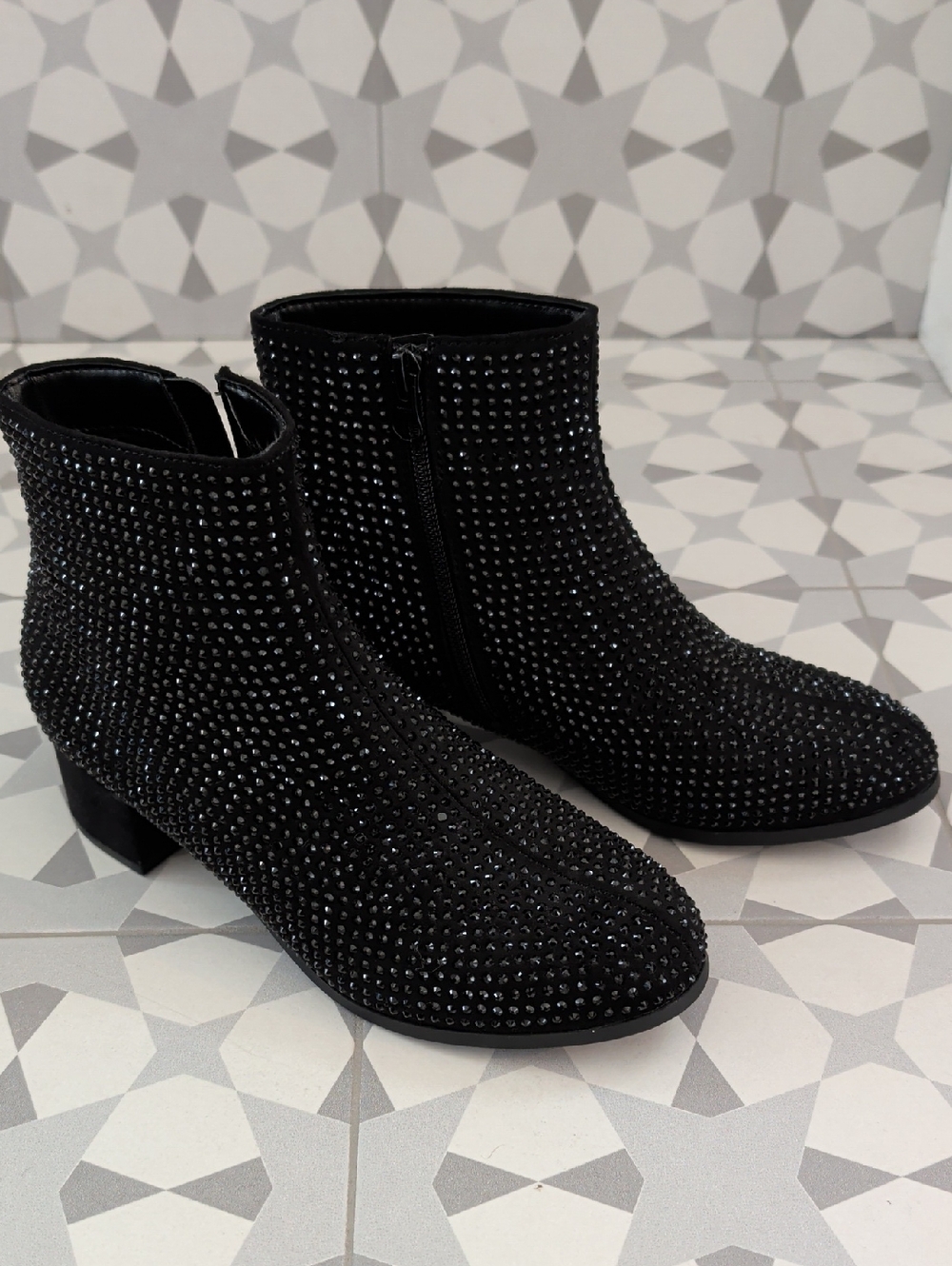 Girls Art Class Studded Booties size 4